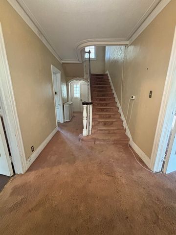 253 Prospect Avenue, Waterloo, IA 50703