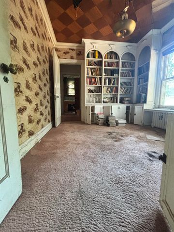 253 Prospect Avenue, Waterloo, IA 50703
