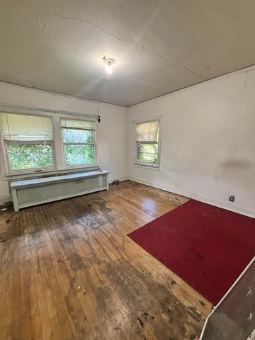 253 Prospect Avenue, Waterloo, IA 50703