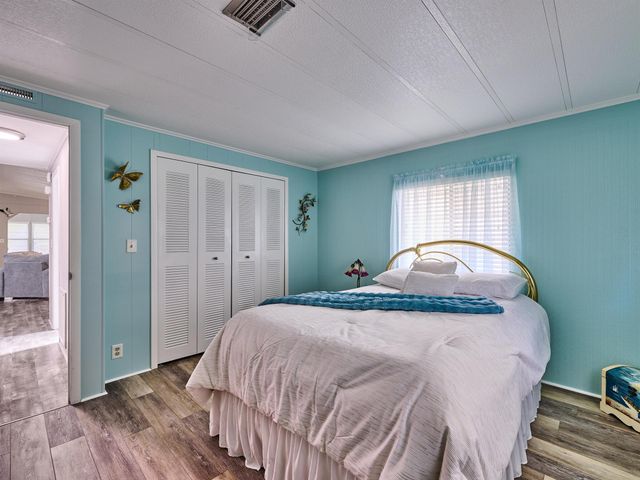 7526 SE Independence Avenue, Hobe Sound, FL 33455