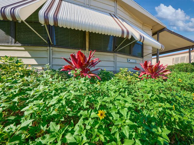 7526 SE Independence Avenue, Hobe Sound, FL 33455