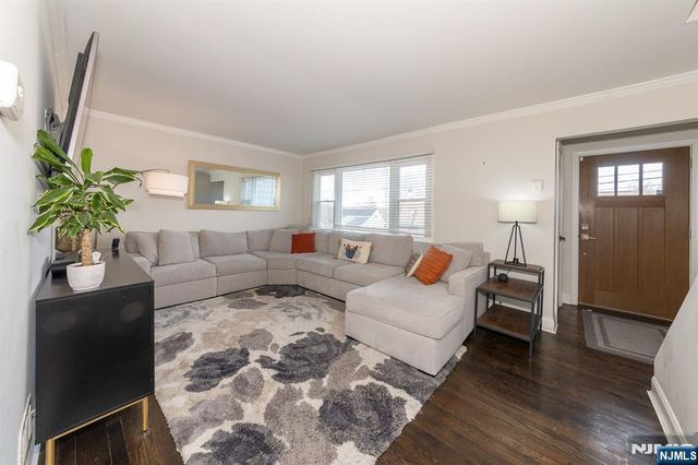 22 Ridgeview Drive, Woodland Park, NJ 07424