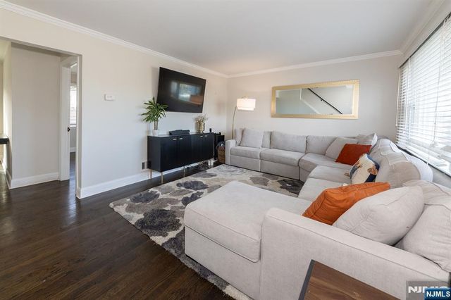 22 Ridgeview Drive, Woodland Park, NJ 07424