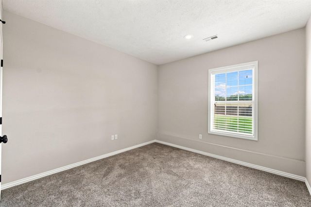 1646 N Waterstone Avenue, Springfield, MO 65802