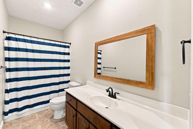 1646 N Waterstone Avenue, Springfield, MO 65802