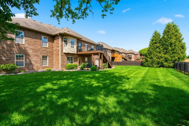 1646 N Waterstone Avenue, Springfield, MO 65802