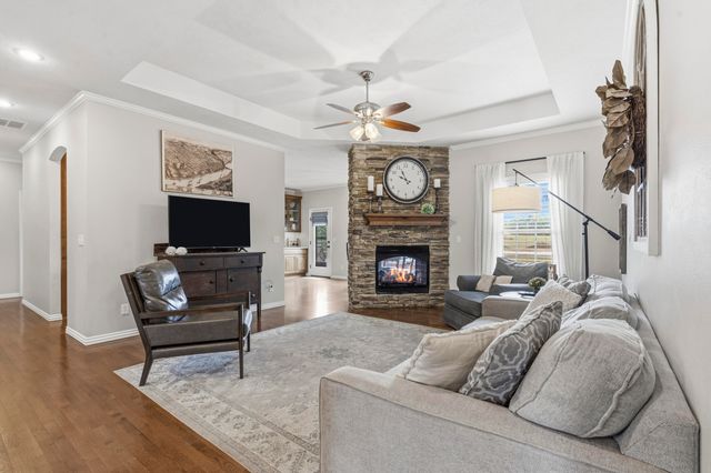 1646 N Waterstone Avenue, Springfield, MO 65802