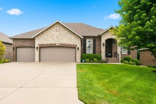 1646 N Waterstone Avenue, Springfield, MO 65802
