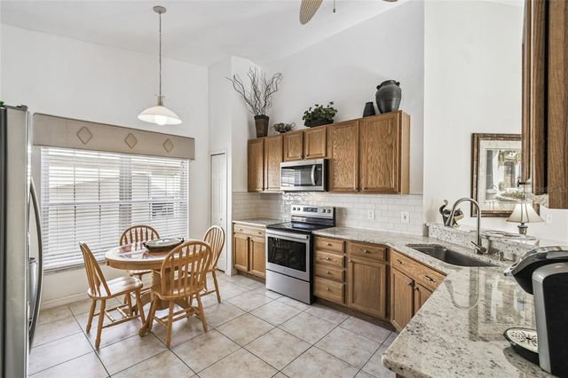 513 VINEYARD WAY, Poinciana, FL 34759