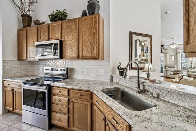 513 VINEYARD WAY, Poinciana, FL 34759