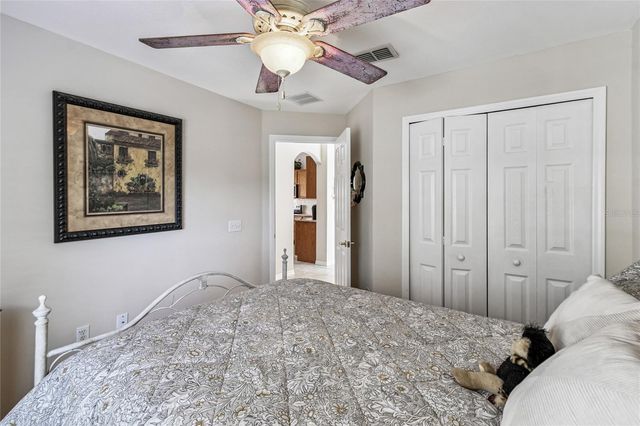 513 VINEYARD WAY, Poinciana, FL 34759