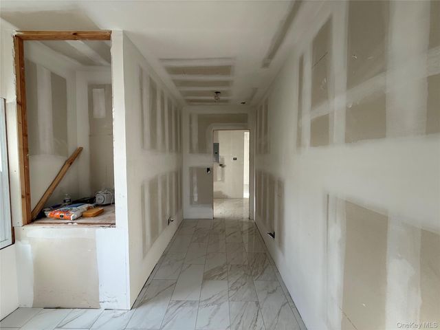 36 E Fulton Street, Long Beach, NY 11561