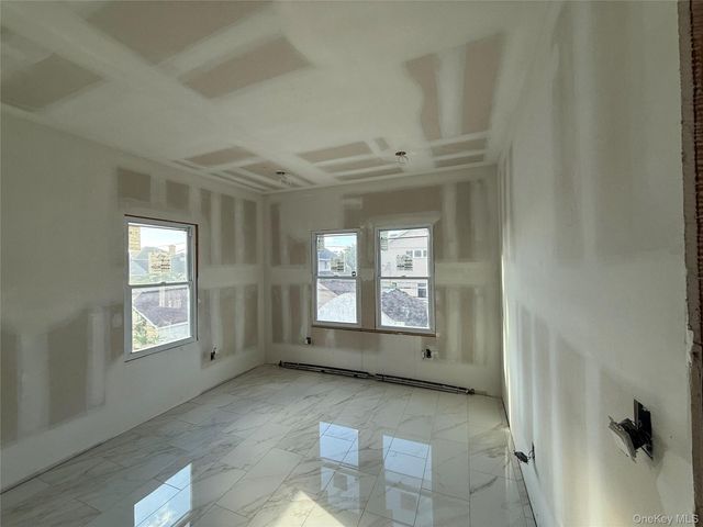 36 E Fulton Street, Long Beach, NY 11561
