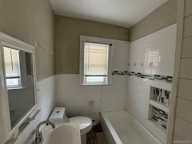 36 E Fulton Street, Long Beach, NY 11561