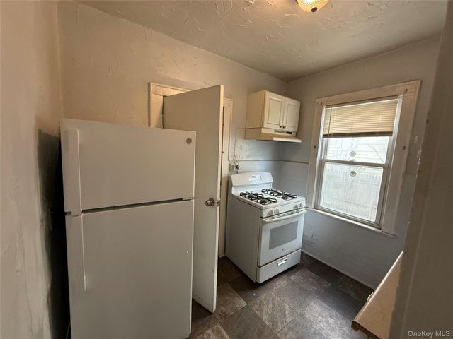 36 E Fulton Street, Long Beach, NY 11561