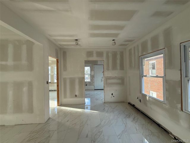 36 E Fulton Street, Long Beach, NY 11561