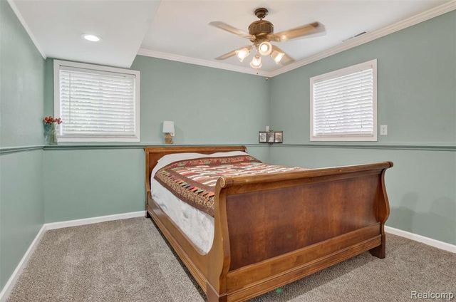 11479 Farmhill Drive, Fenton, MI 48430