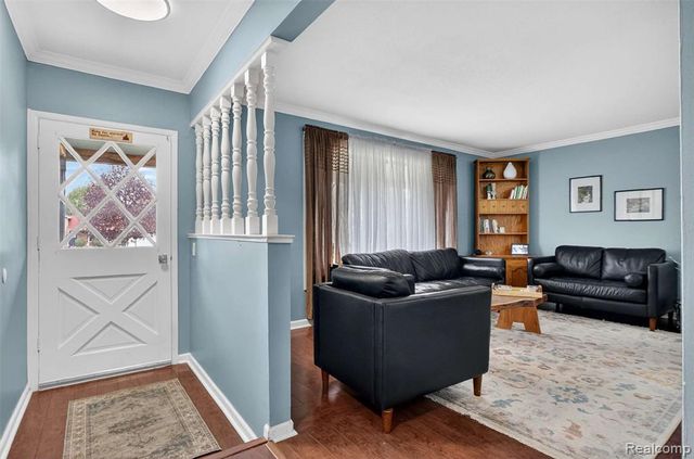 11479 Farmhill Drive, Fenton, MI 48430