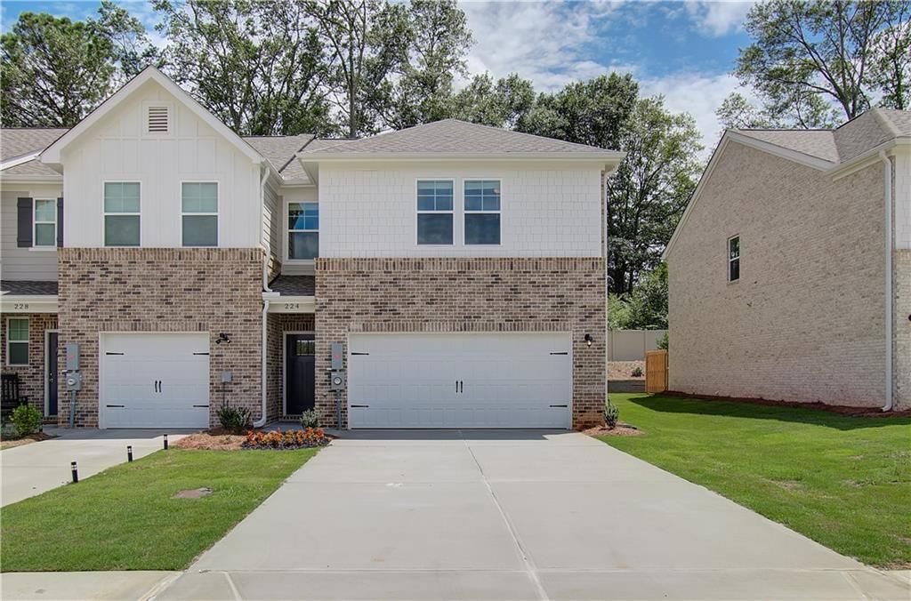 301 Navigator Lane, Mcdonough, GA 30253