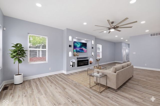 2318 E Brookside Avenue, Indianapolis, IN 46218
