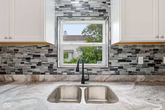 2318 E Brookside Avenue, Indianapolis, IN 46218