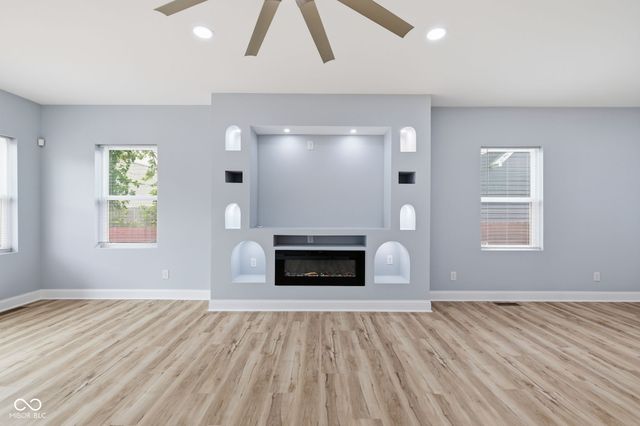 2318 E Brookside Avenue, Indianapolis, IN 46218