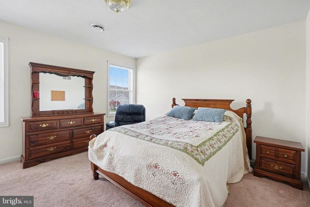 33 LONGSTREET DRIVE, Carlisle, PA 17013