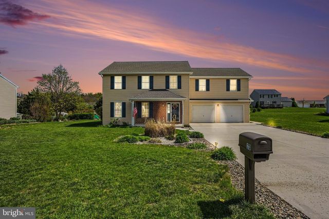 33 LONGSTREET DRIVE, Carlisle, PA 17013