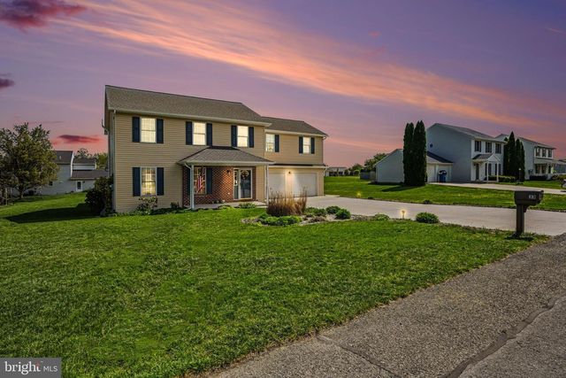 33 LONGSTREET DRIVE, Carlisle, PA 17013