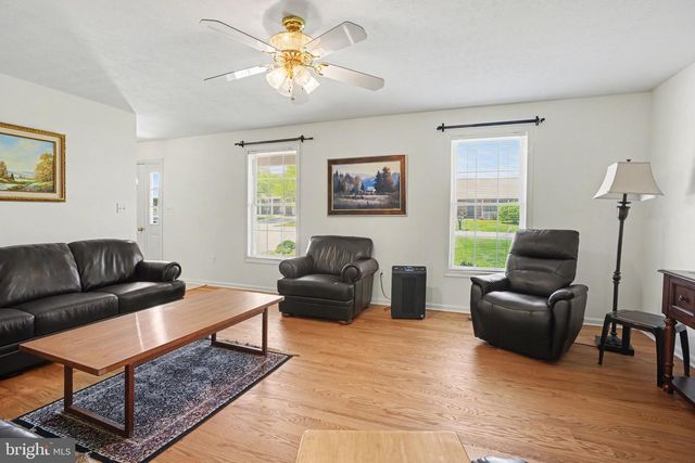 33 LONGSTREET DRIVE, Carlisle, PA 17013