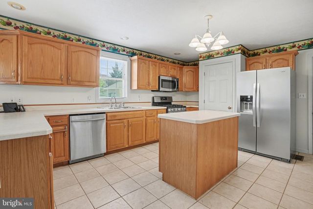 33 LONGSTREET DRIVE, Carlisle, PA 17013