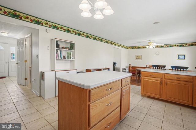 33 LONGSTREET DRIVE, Carlisle, PA 17013