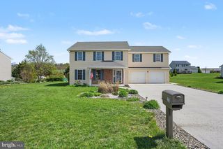 33 LONGSTREET DRIVE, Carlisle, PA 17013