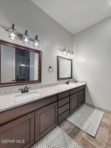 341 Vin Almoradi Court, El Paso, TX 79912