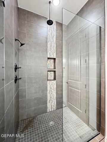 341 Vin Almoradi Court, El Paso, TX 79912