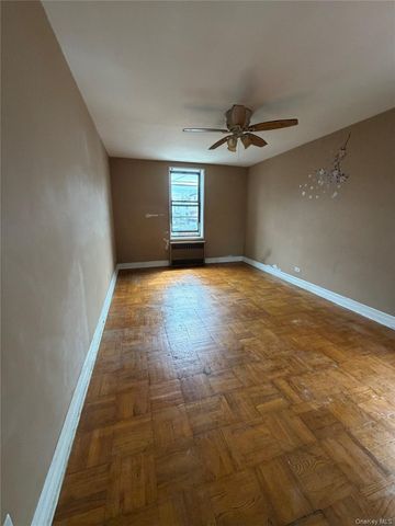 88-30 182nd Street 1B, Hollis, NY 11423