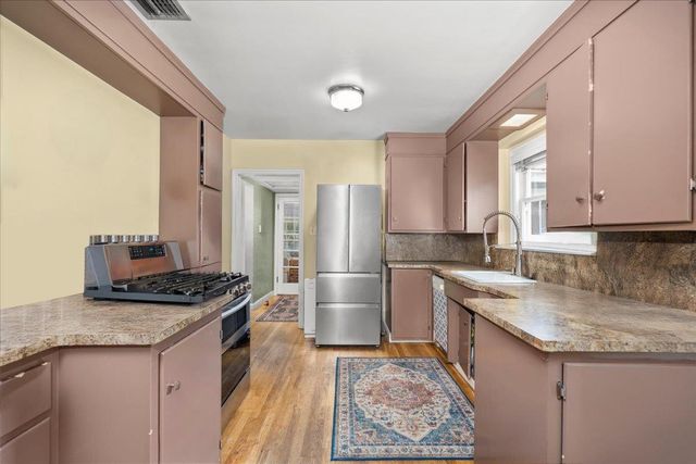 1014 Yale Ave, Modesto, CA 95350