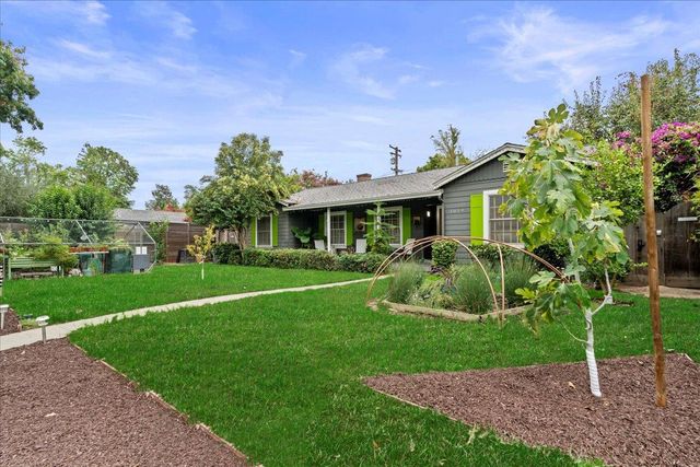 1014 Yale Ave, Modesto, CA 95350