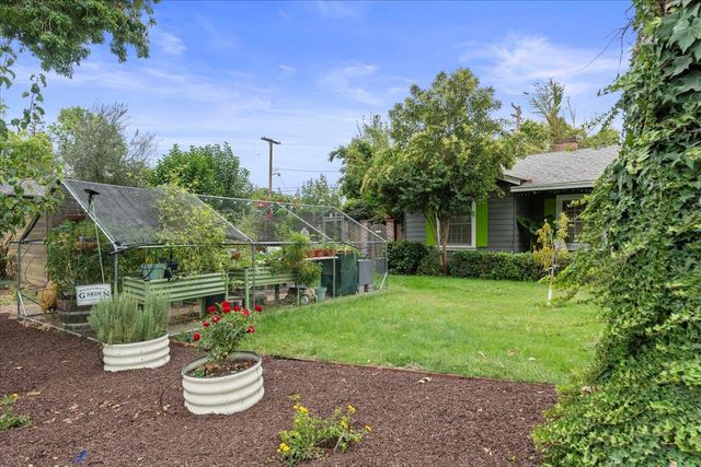 1014 Yale Ave, Modesto, CA 95350