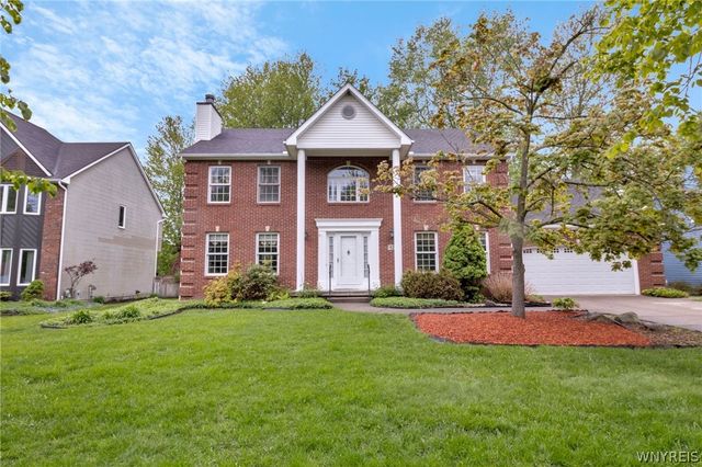 42 East Pinelake Drive, Amherst, NY 14221