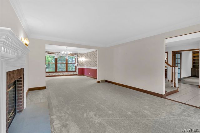 42 East Pinelake Drive, Amherst, NY 14221
