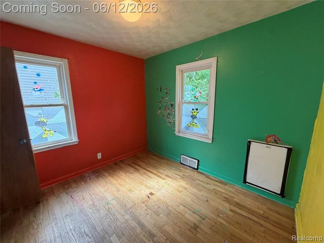 4230 Custer Avenue, Flint, MI 48507