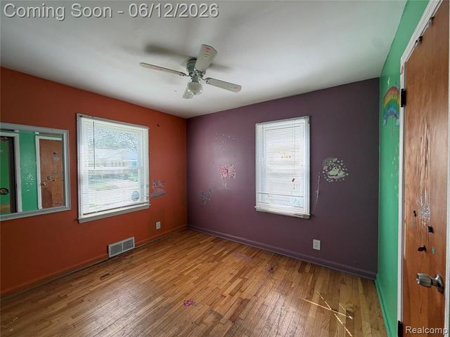 4230 Custer Avenue, Flint, MI 48507