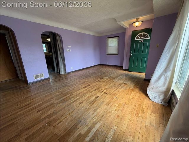 4230 Custer Avenue, Flint, MI 48507