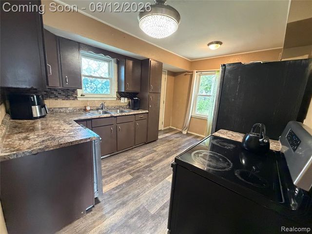 4230 Custer Avenue, Flint, MI 48507