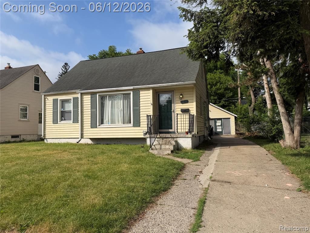 4230 Custer Avenue, Flint, MI 48507
