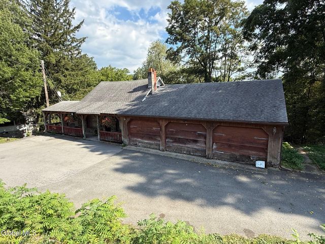 1898 Brookview Road, Schodack, NY 12033