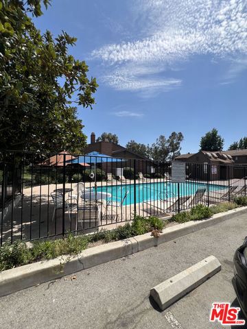 14456 Foothill Boulevard 28, Sylmar (los Angeles), CA 91342