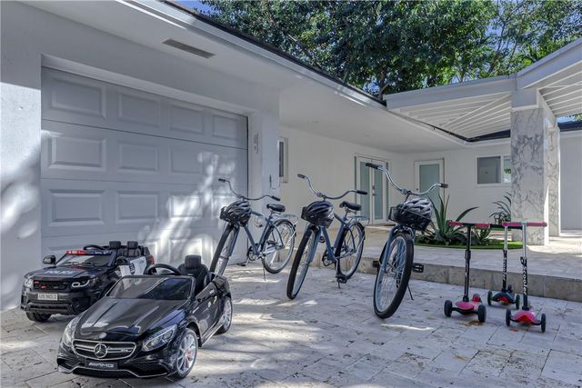 1800 SE Admirals Way, Fort Lauderdale, FL 33316
