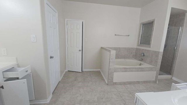 14902 Arvonshire Court, Houston, TX 77049